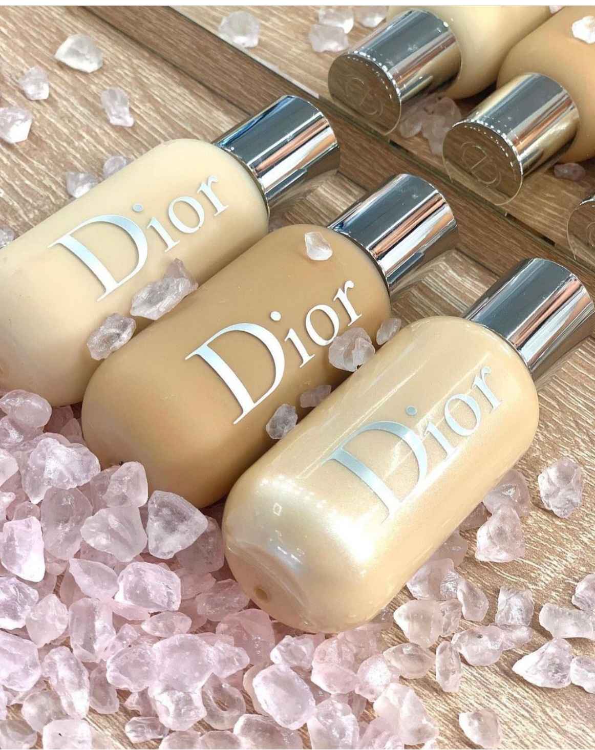 DIOR BACKSTAGE FACE AND BODY FOUNDATION 